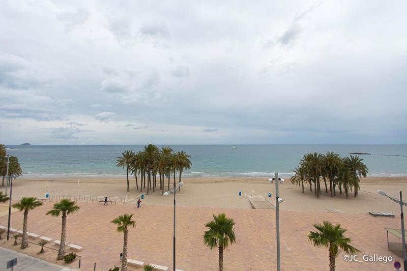 Apartamento En Primera Linea De Playa De Villajoyosa Eksteriør billede